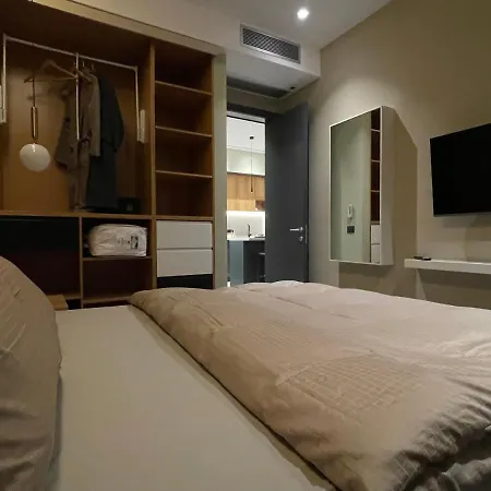 Art- Partment By Gabriel Apartman *