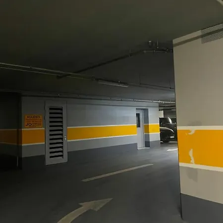 Art- Partment By Gabriel Apartman